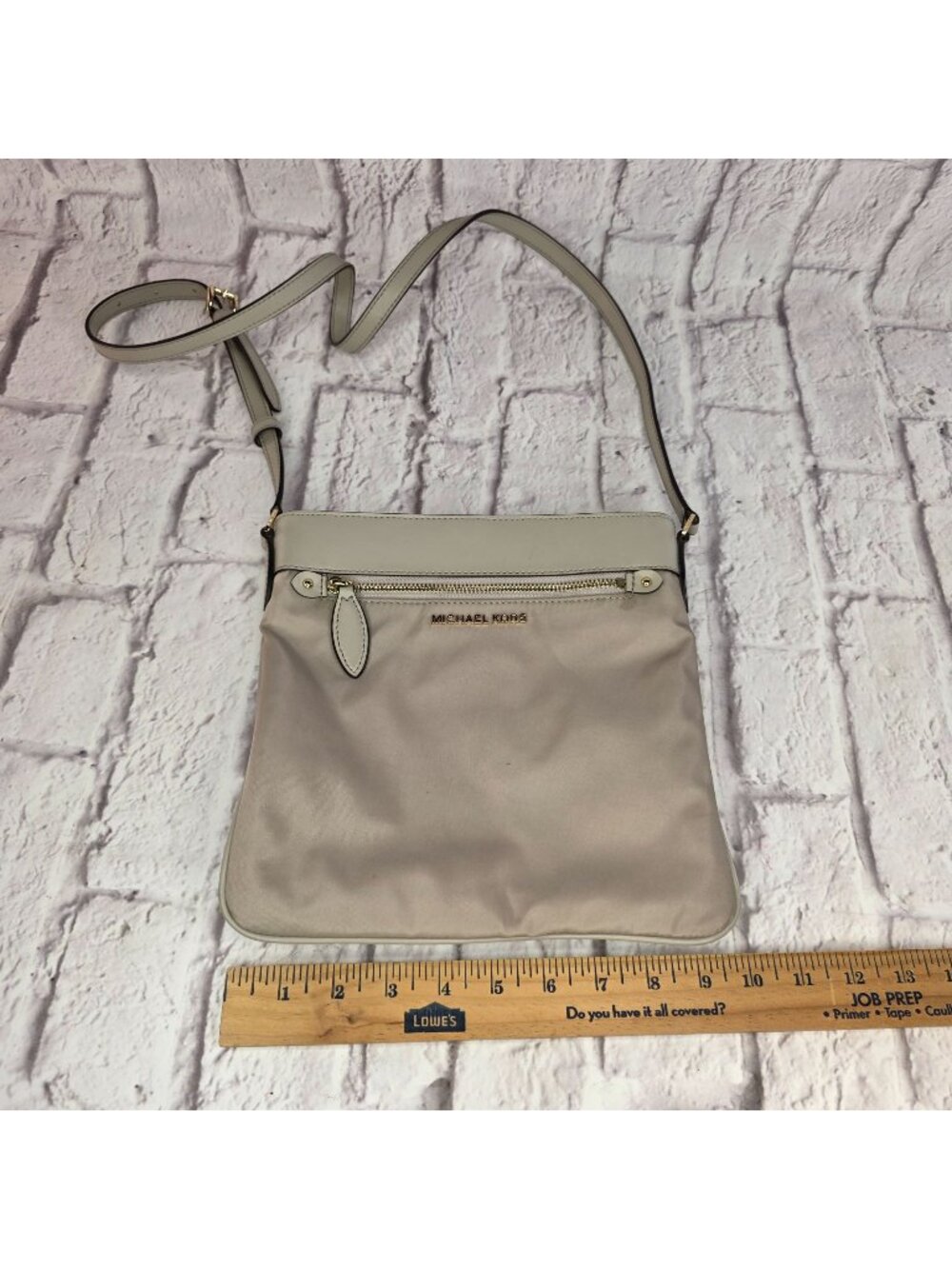 Michael Kors Jet Set Collection Connie Large NS Crossbody Bag Cement Grey